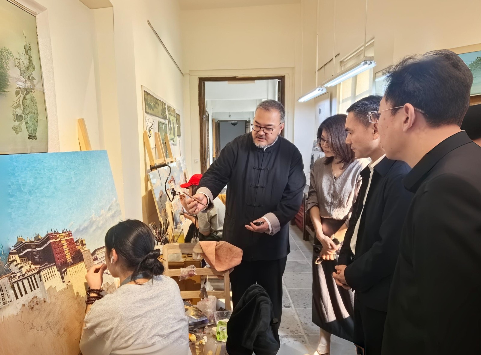 1743036510599032.jpg 5535583bd2730218a55da0408a8fef3.jpg