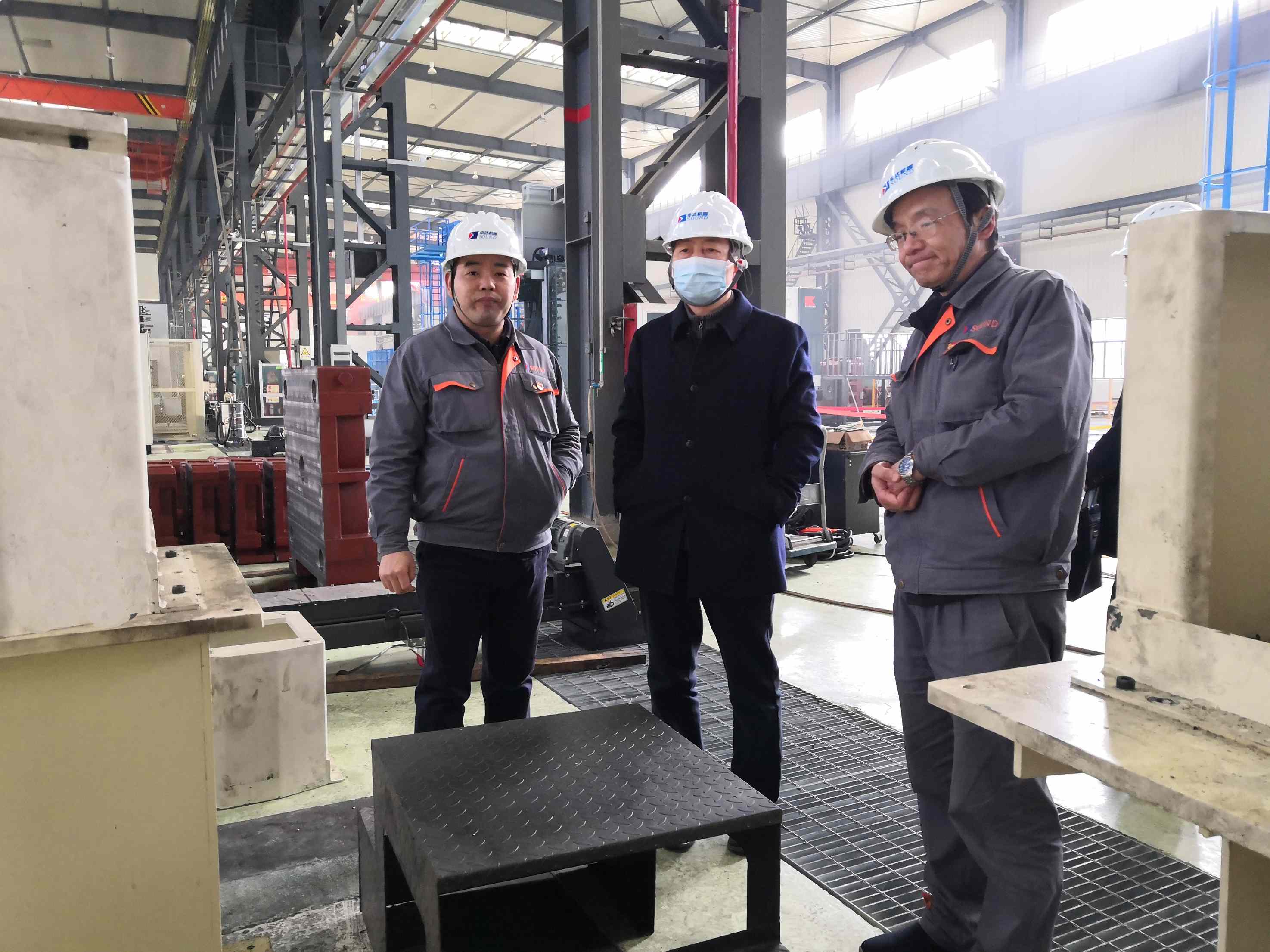 虞岳明赴申達(dá)機(jī)器公司開展“三服務(wù)”活動