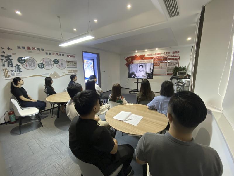 回溯百年輝煌  汲取奮進(jìn)力量 建設(shè)租賃公司黨支部開展“紅色觀影月”活動(dòng)