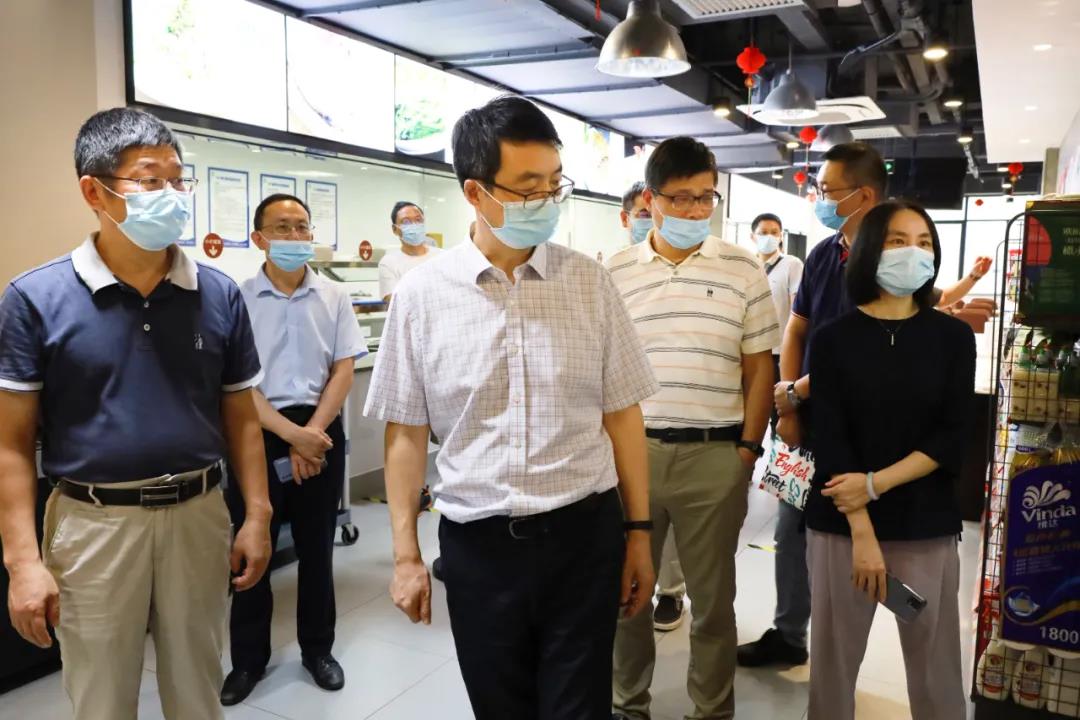 吳敏赴商業(yè)公司有關物業(yè)開展國慶節(jié)前安全生產檢查