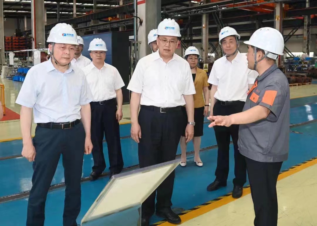 袁家軍在省二輕集團申達機器公司調(diào)研時強調(diào)：以數(shù)字變革引領(lǐng)高端裝備制造業(yè)發(fā)展