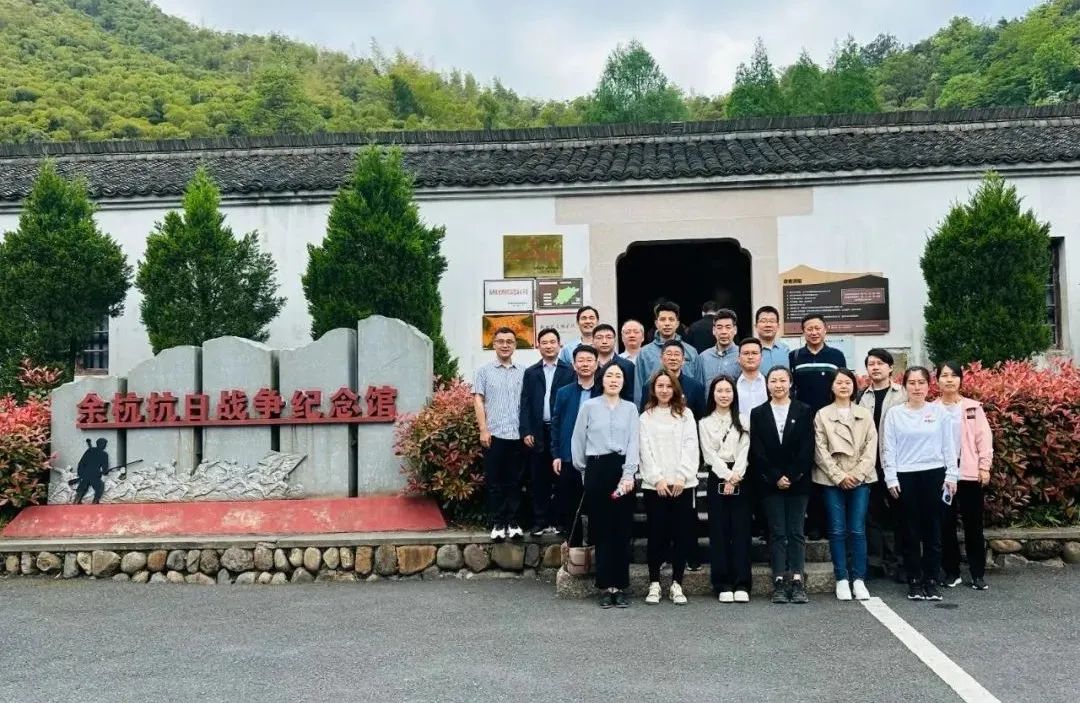 追尋紅色記憶 強化使命擔當 省二輕集團紀委開展革命傳統(tǒng)教育活動