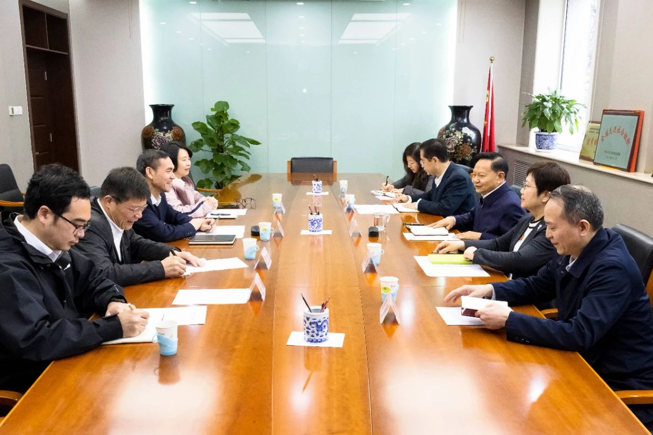 孫哲君帶隊(duì)走訪中國(guó)輕工業(yè)聯(lián)合會(huì)、中華全國(guó)手工業(yè)合作總社