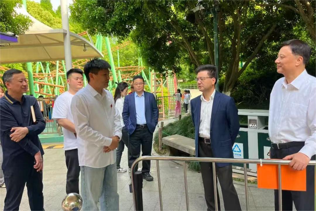 省國資委副主任董正泉一行赴杭州動物園、少兒公園開展節(jié)前安全生產(chǎn)檢查